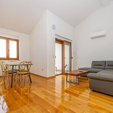 Apartments Francoise Crikvenica Kültér fotó