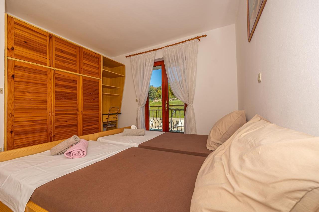 Apartments Francoise Crikvenica Kültér fotó