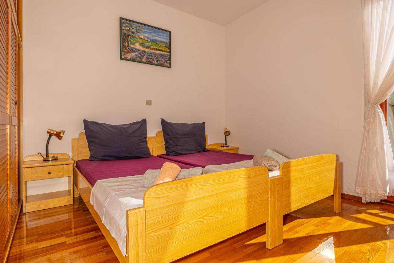 Apartments Francoise Crikvenica Kültér fotó