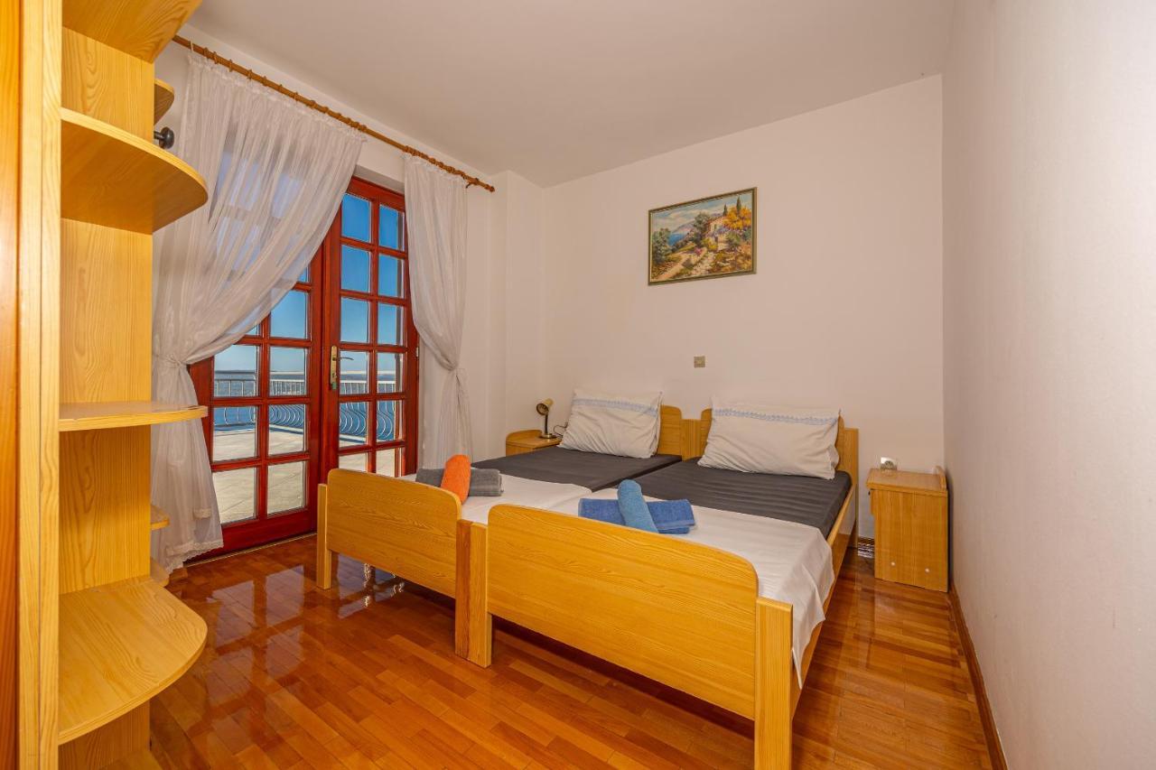 Apartments Francoise Crikvenica Kültér fotó