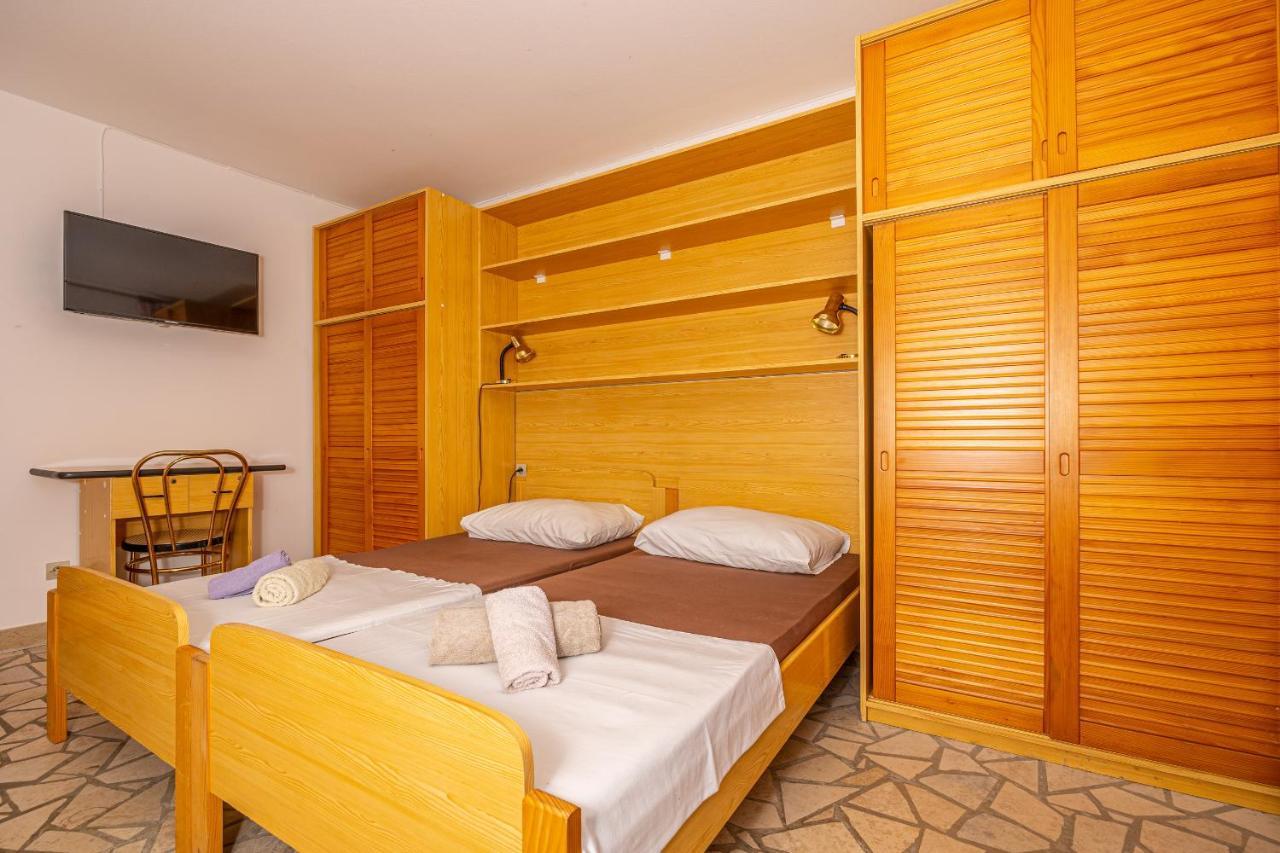 Apartments Francoise Crikvenica Kültér fotó