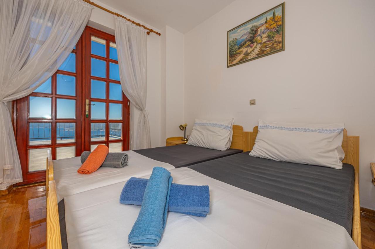 Apartments Francoise Crikvenica Kültér fotó