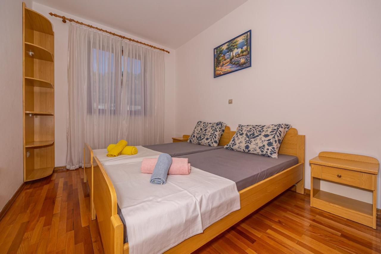 Apartments Francoise Crikvenica Kültér fotó